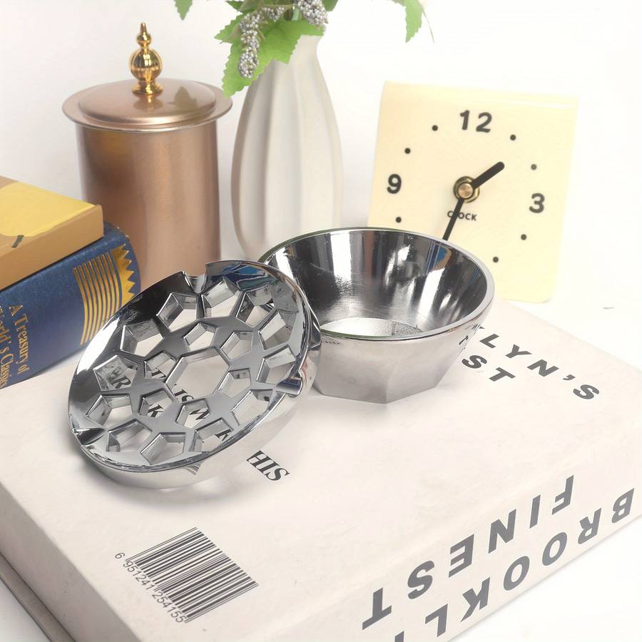 1pc Classic Round Metal Ashtray with Windproof Design C Stylish Windscreen Feature for Outdoor Res