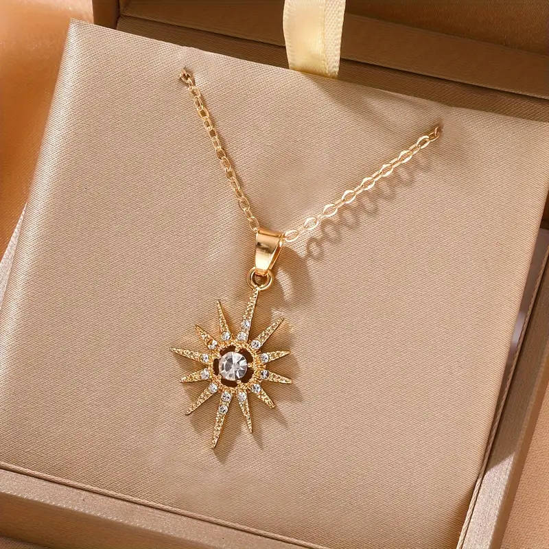Elegant 4 pieces Sun Pendant Jewelry Set with Luxurious Rhinestones
