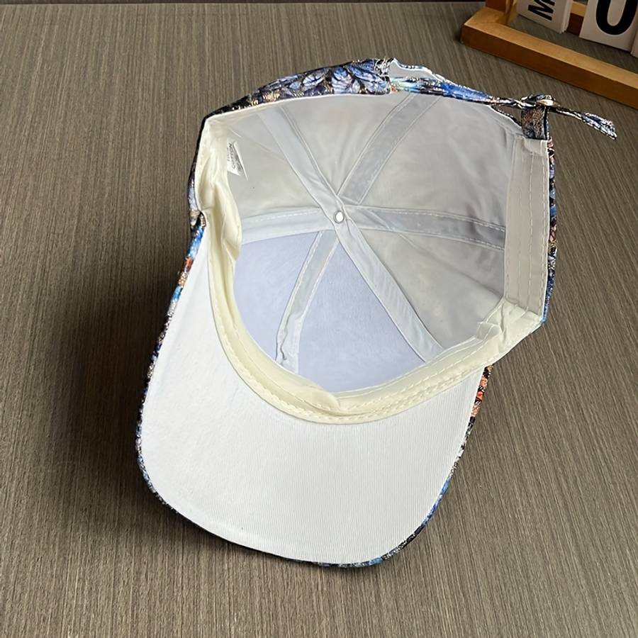 New Fashionable Women's Baseball Cap with Details