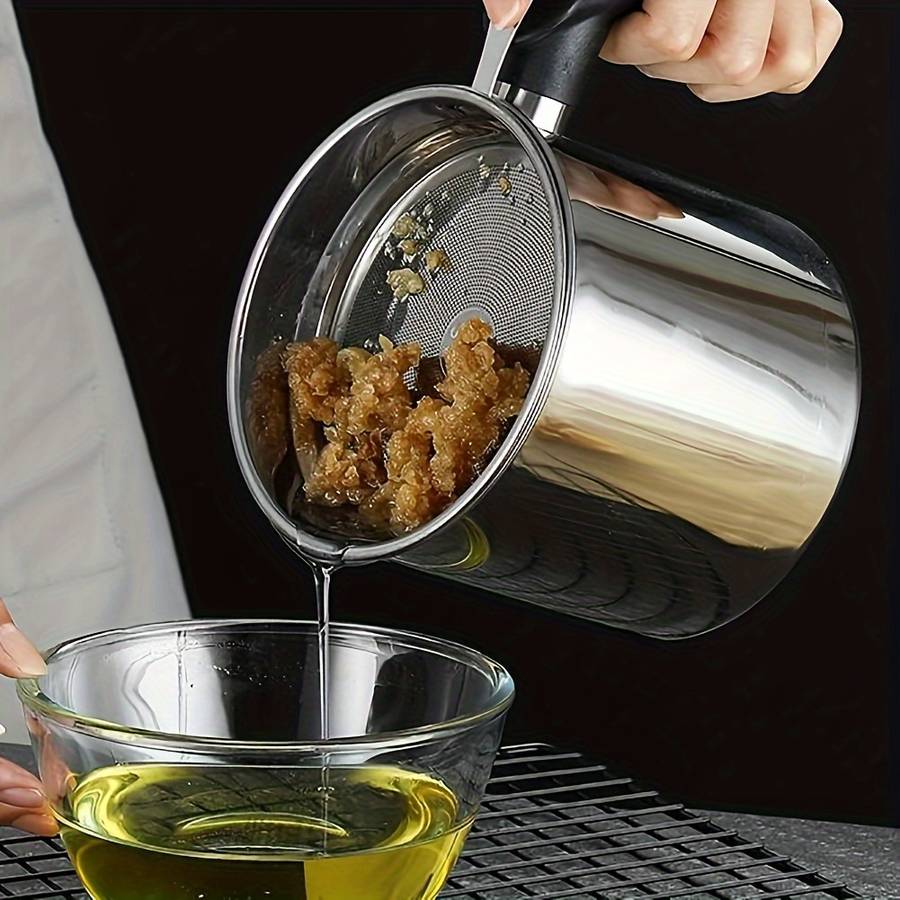 1pc Stainless Steel Kitchen Grease Container with Strainer Easy-Pour Handle Ideal for Cooking Oi