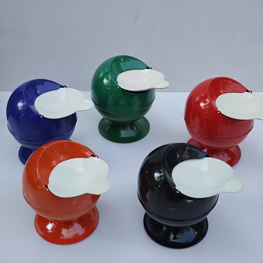 1pc Classic Metal Ashtray with Lid Round Creative Design No Electricity Needed Ideal for Bed