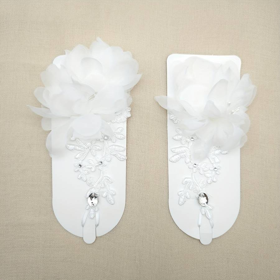 1 Pair White One Size Elegant Bridal Lace Gloves