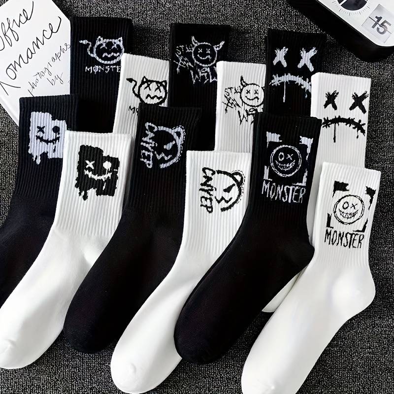 5 Pairs Random Black And White One Size High Elastic Socks