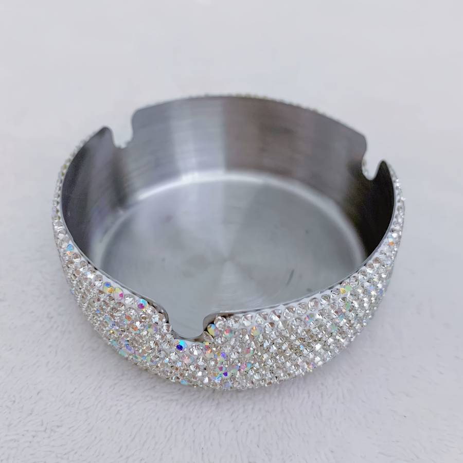 1pc Luxurious Stainless Steel Rhinestone Ashtray with Sparkling Red Blue Rims C Round Design
