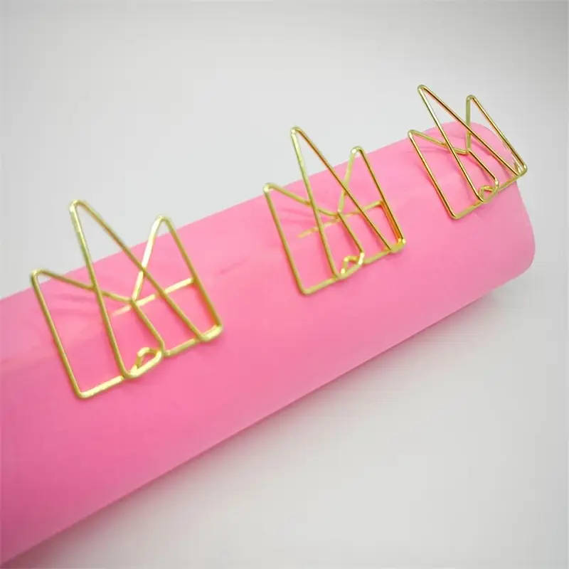 Retaining Clip