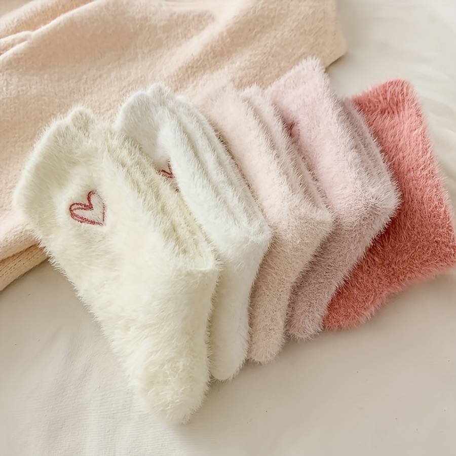 Sock 5 Pairs Mixed Colors Heart Warm Socks One Size