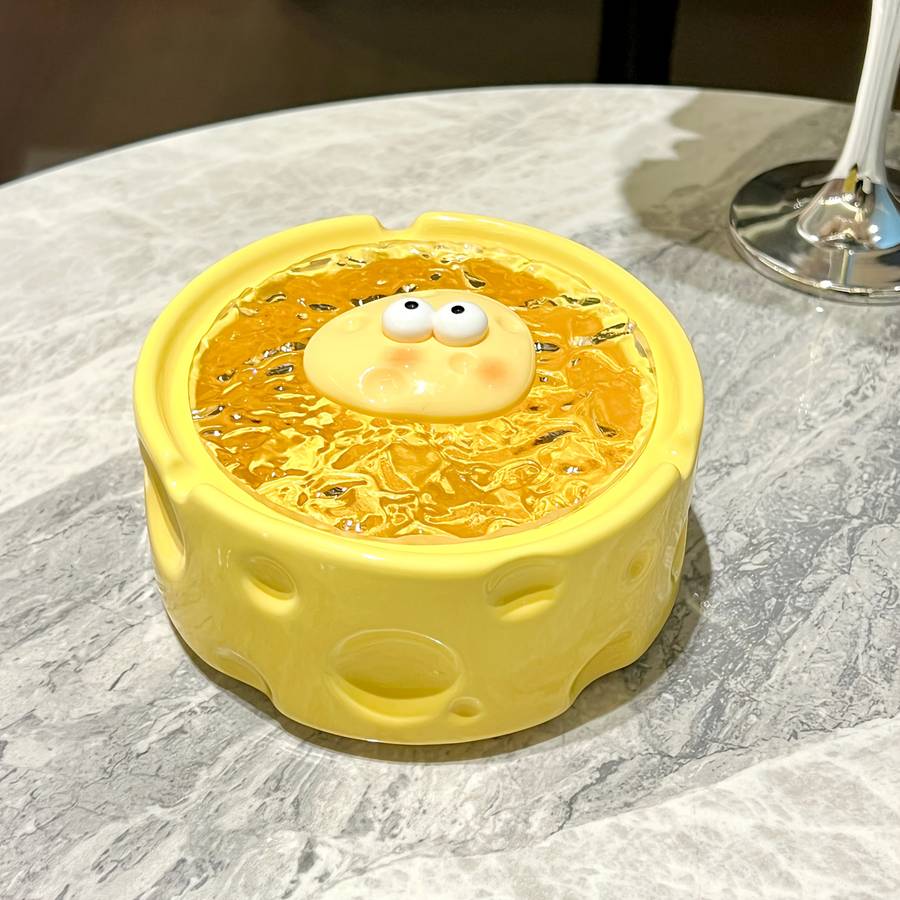 1pc Creative Fun Cheese Ceramic Ashtray with lid soot does not fly can be used for decoration su