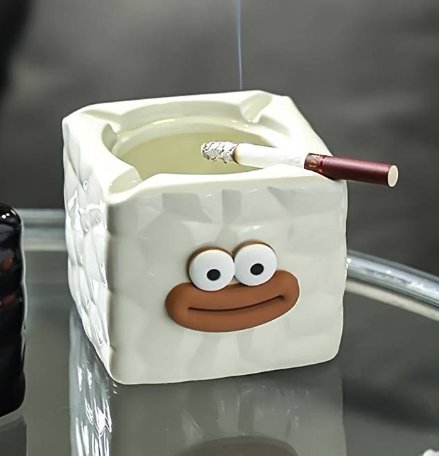 1pc Creative Cute Ceramic Ashtray Square Shape Contemporary Style High-end Tabletop Decoration