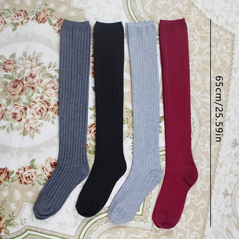 1 Pair Of Dark Gray  Socks