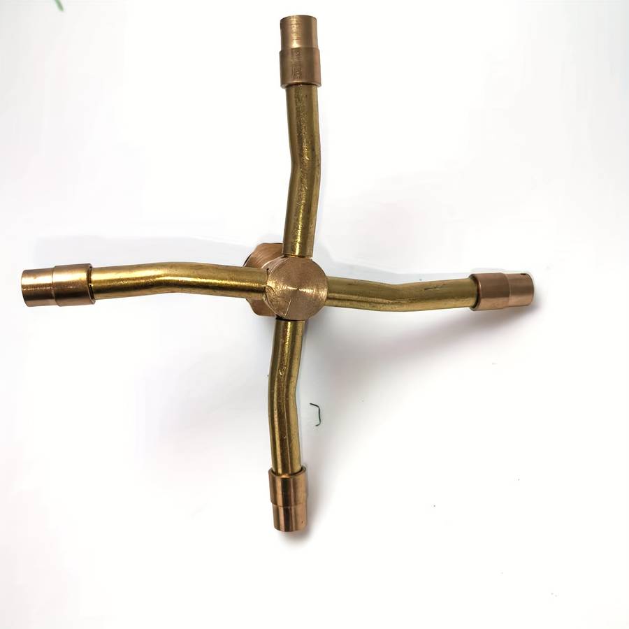 1Pc 4 Heads Rotating Brass Swirl Nozzle