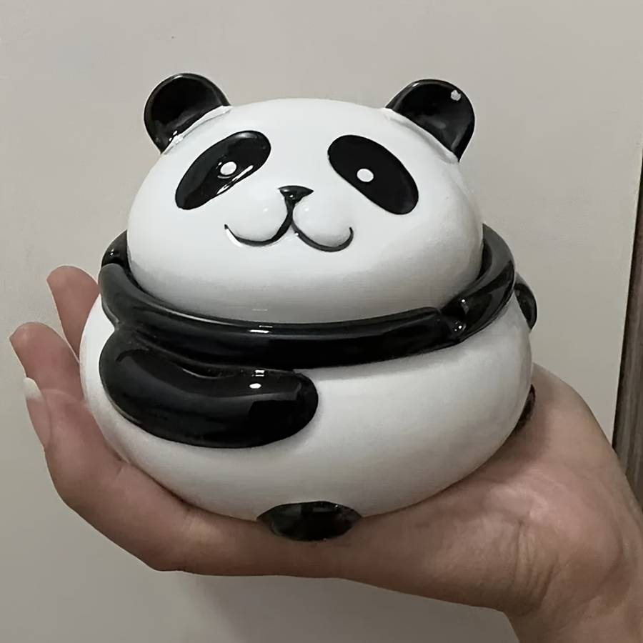 Adorable Panda-Shaped Ceramic Ashtray with Lid 12.7x12.7 cm Anti-Spill Design Perfect for D
