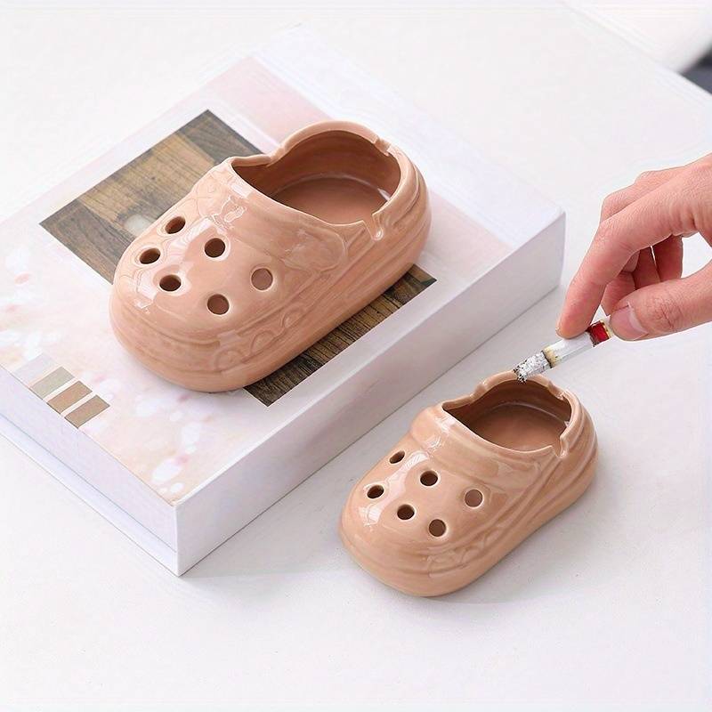 1pc Creative Ceramic Slippers Ashtray Fashionable Home Decor Practical and Gift