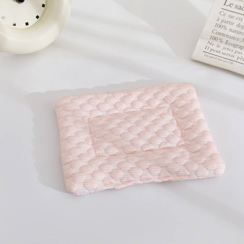 1piece Light Green Cooling Pad