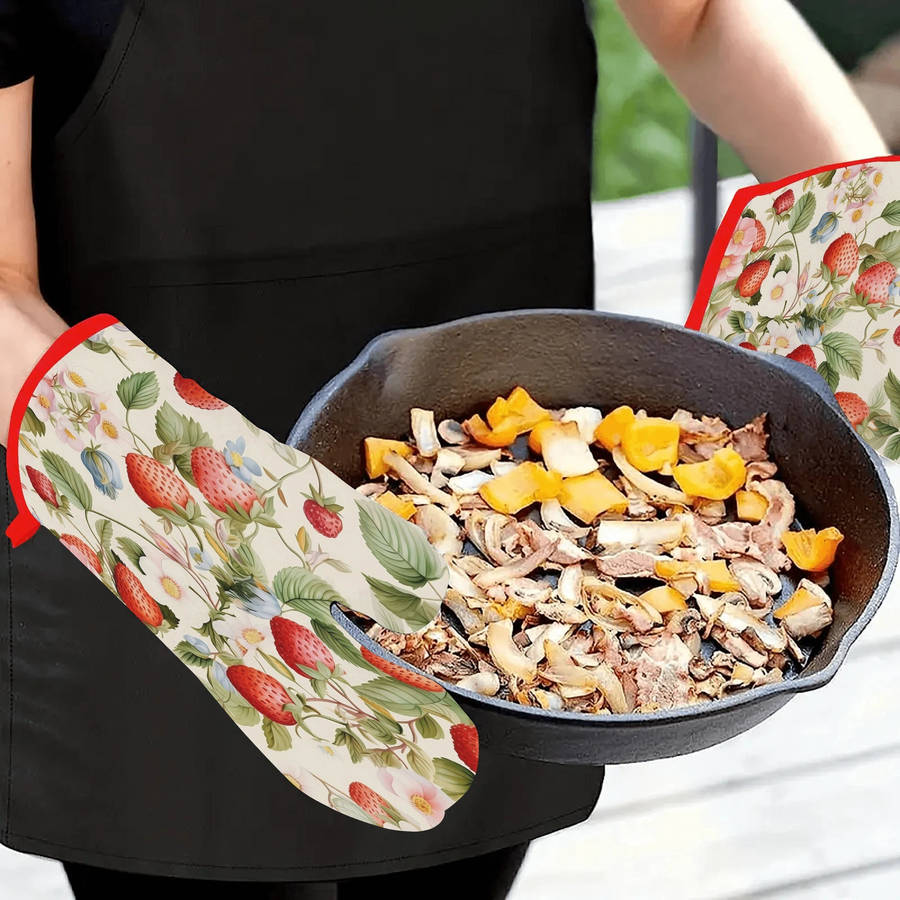 2pcs Strawberry and Floral Pattern Silicone Oven Mitts Pot Holders Thickened Non-Slip Heat R