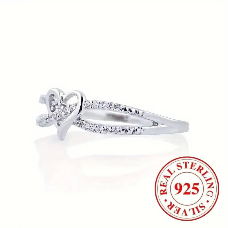 Elegant Heart-Shaped Silver Ring with Sparkling Cubic Zirconia