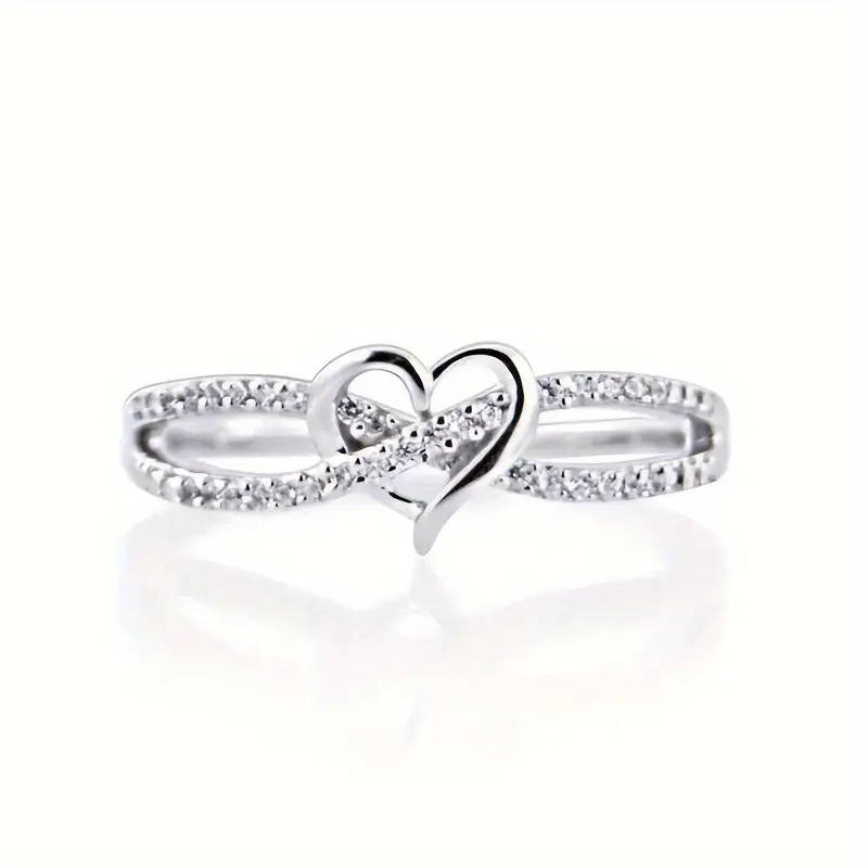 Elegant Heart-Shaped Silver Ring with Sparkling Cubic Zirconia