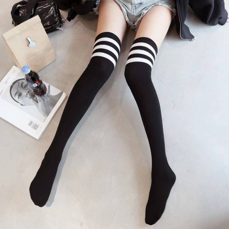 1 Pair Black One Size Socks