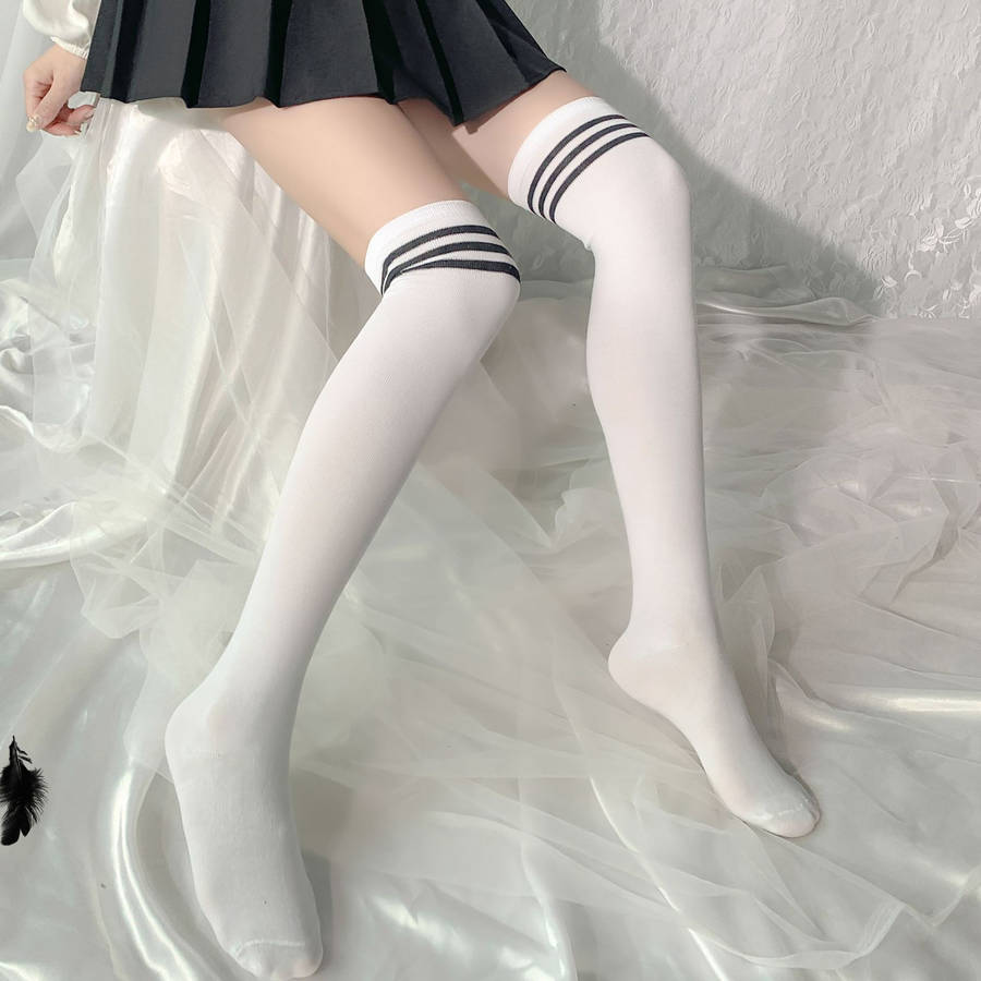 1 Pair Black One Size Socks