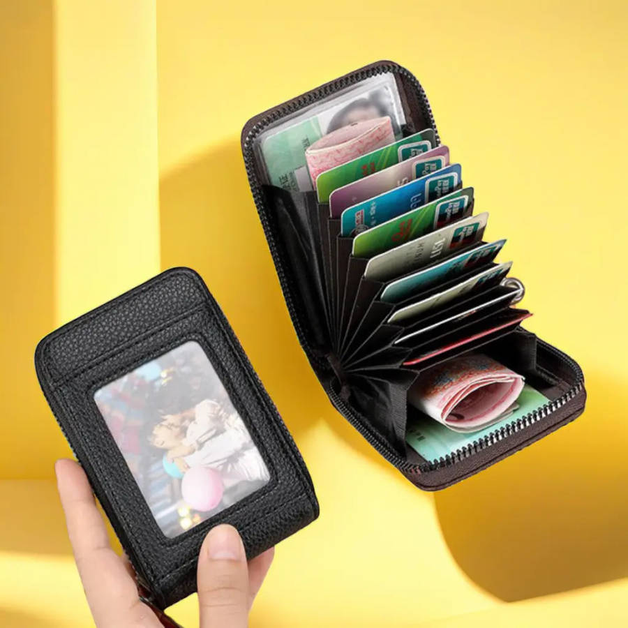 Lightweight Card Holder