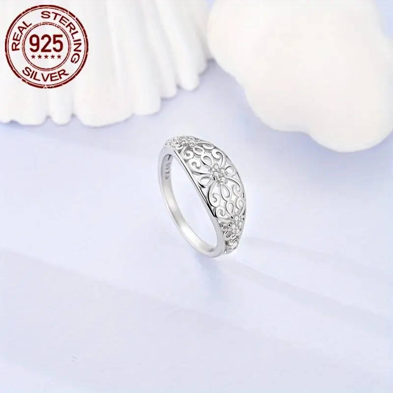 925 Sterling Silver Vintage Hollow Flower Pattern Inlay Zirconia Ring