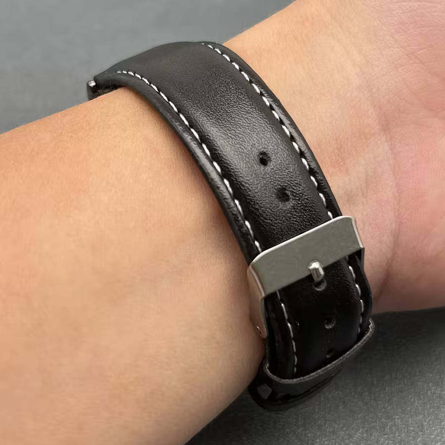 Sophisticated Men s Fashion Watch with PU Leather Strap