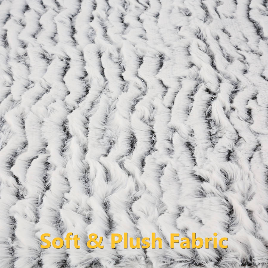 Pet Mat White And Gray Size M  69.85cm X 48.26cm