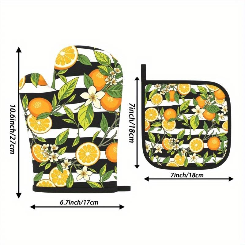 2pcs Heat-Resistant Oven Mitts and Potholders 26.92x17.02 cm Vibrant Orange Black Striped