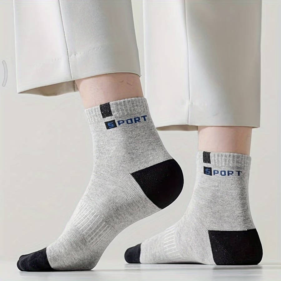 5 Pairs Of Breathable Socks For Men And Women