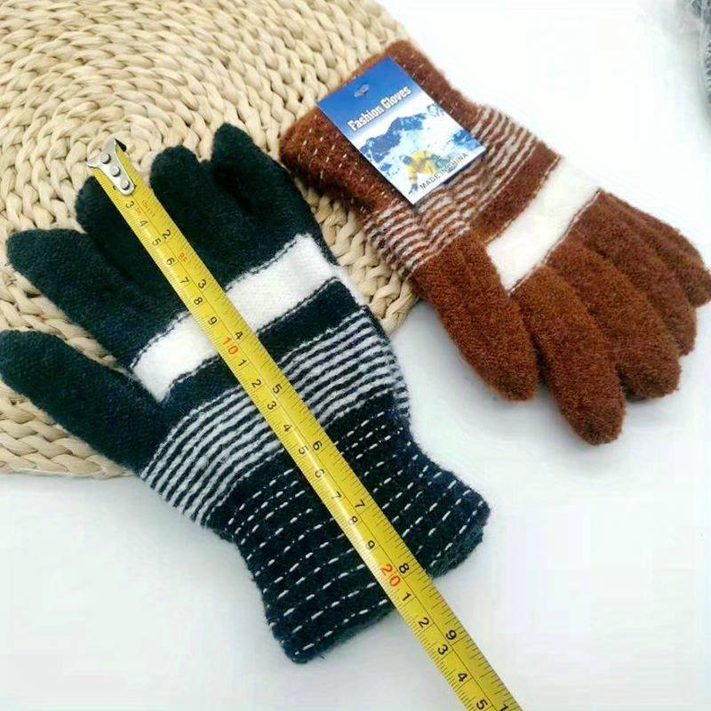 1 Pair One Size Gloves With Random Colors Warm Gloves