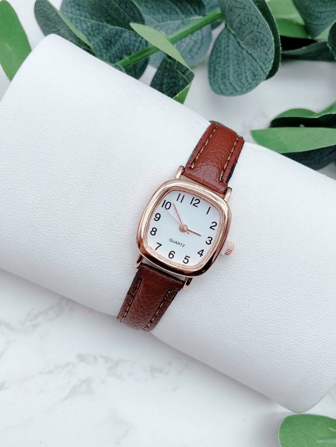 Ladies Quartz Square watch   (Model L106)
