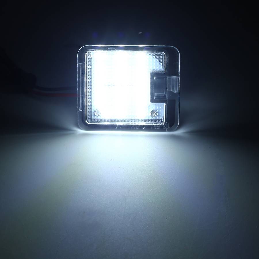2pcs For Ford Focus 2015- Car License Plate Lamp