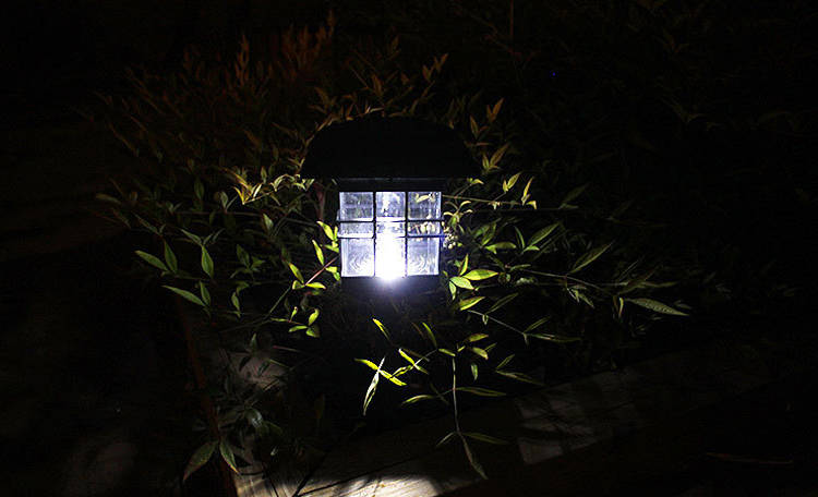 Solar Power 3 White LED Waterproof Light Garden Lawn Landscape Decoration Lamp