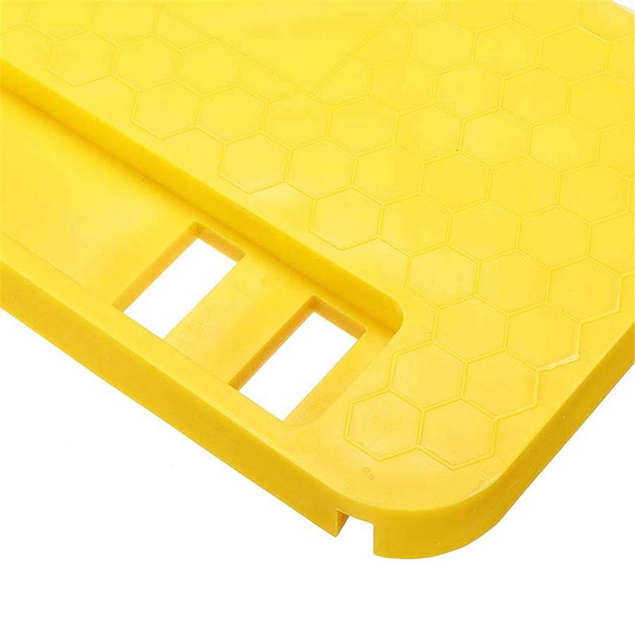 Plastic Beehive Scraper