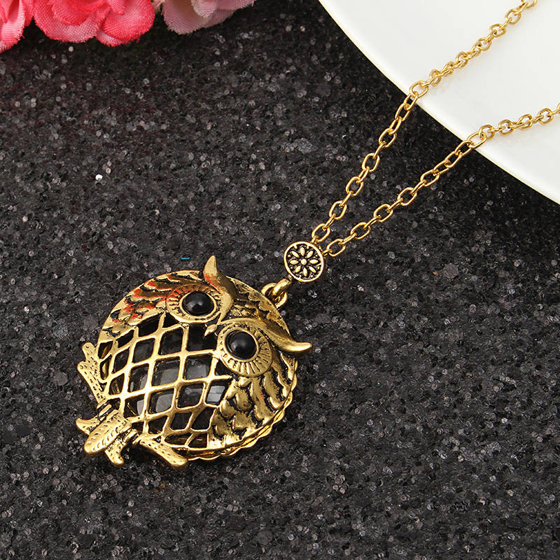Tree Life Hollow Vintage Retro Magnifier Pendant Glass Necklace Chain