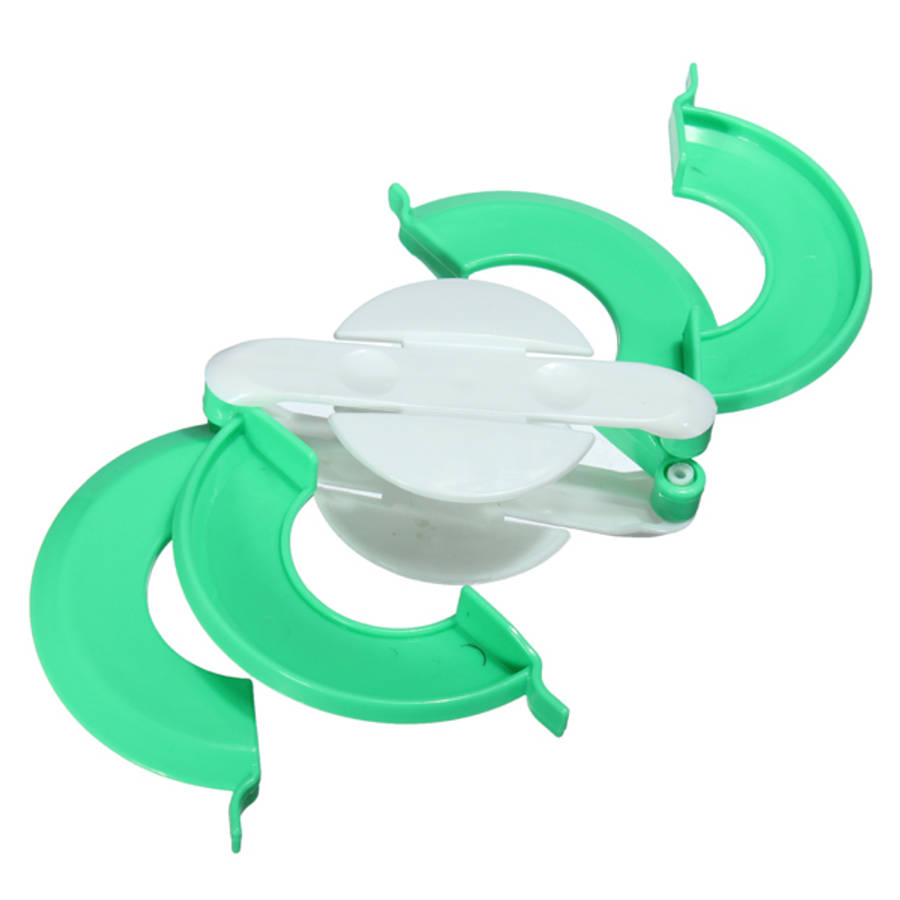 4 Sizes DIY Pompom Maker Fluff Ball Weaver Needle Craft Knitting