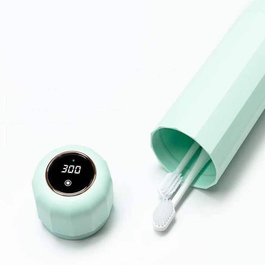 Killer Deals bathroom hygiene anti-germ UVC LED tooth brush steriliser case
