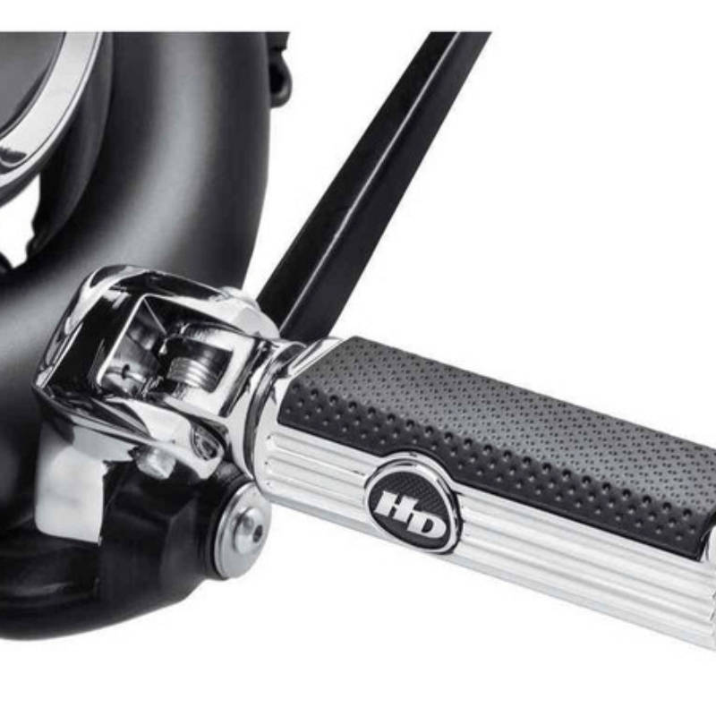 Defiance Rider Footpegs  Chrome, Fits Softail Models