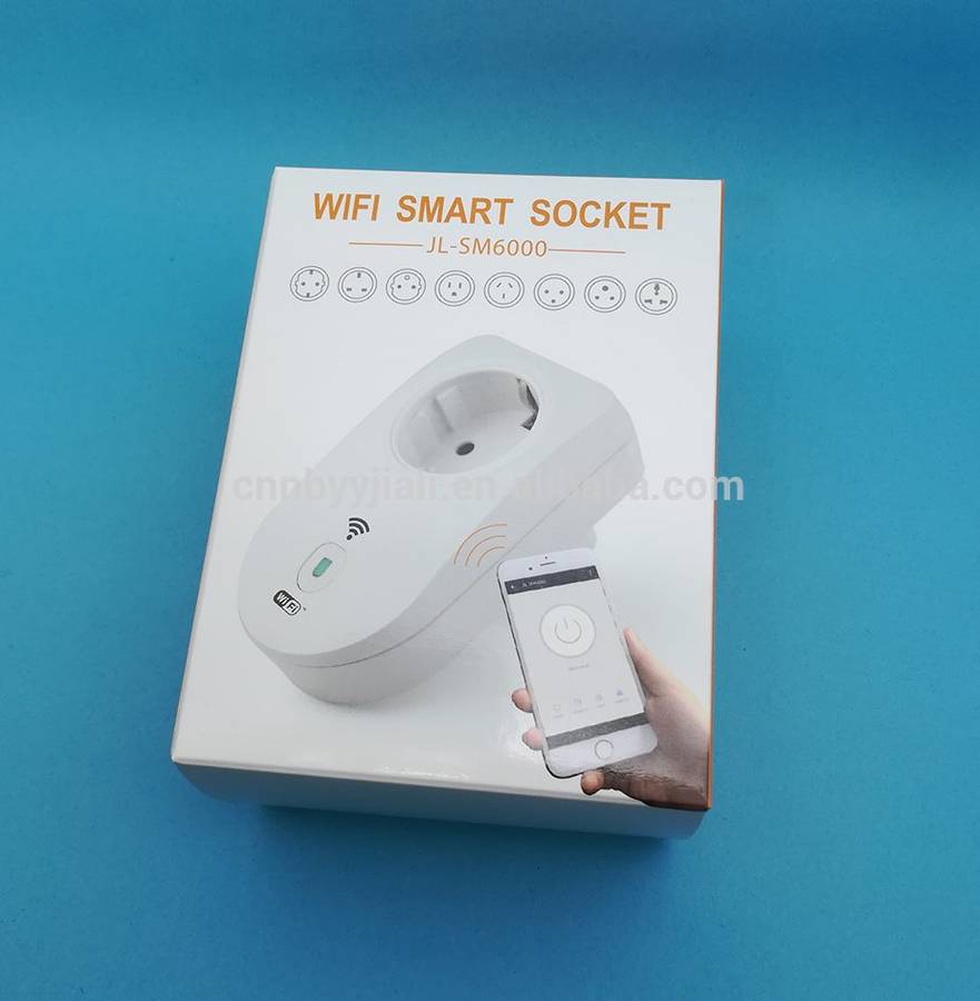 Wifi Smart Socket compatible with IOS and Android - control your appliances and lights via free App