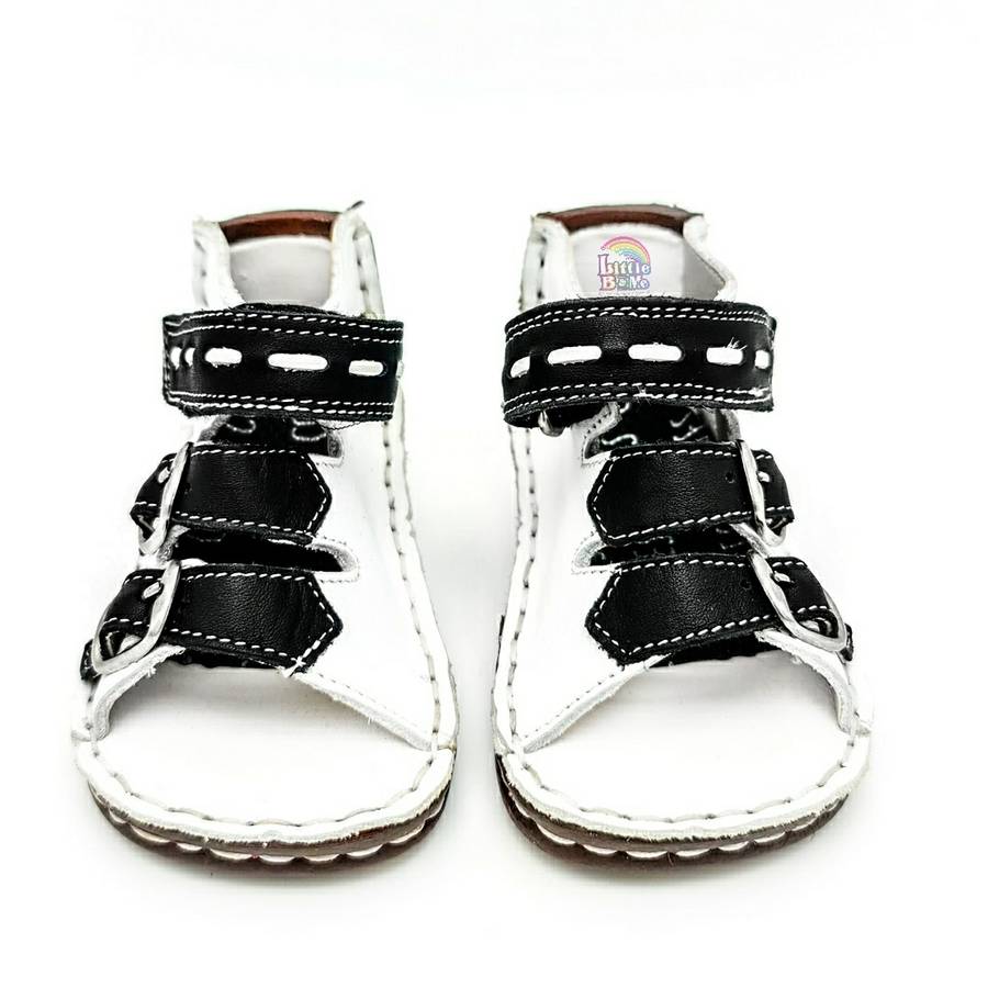 Cobbles - Black and White (Size 6)