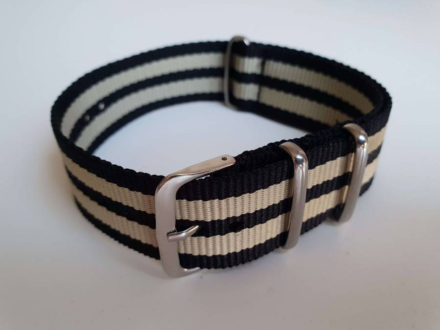 22mm Nato Watch Strap Beige/Black