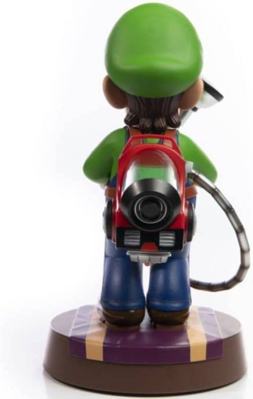 First4Figures - Luigi`s Mansion - Luigi Standard PVC Figure