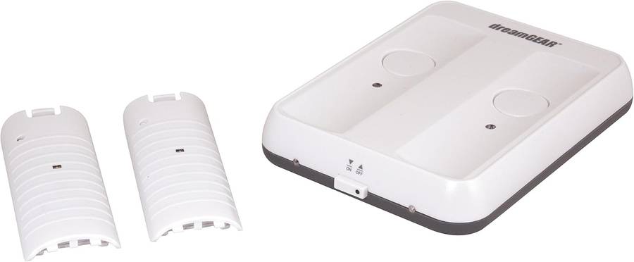 dreamGEAR Nintendo Wii Power Base Dual Wireless Induction Charging Dock with 3 x Batteries- Open Box