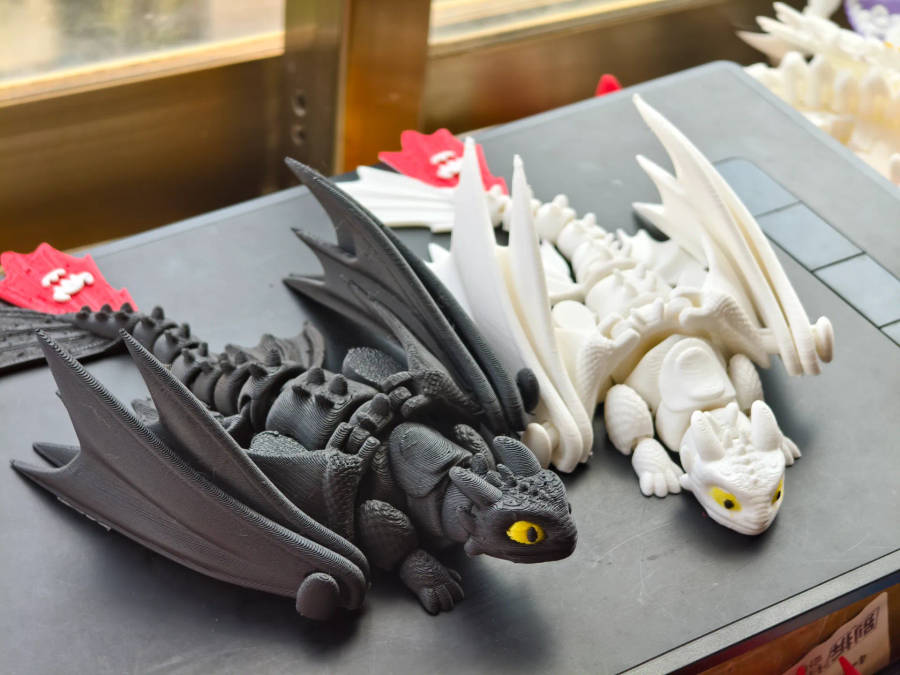 Toothless Dragon Figurine  Foldable Wings
