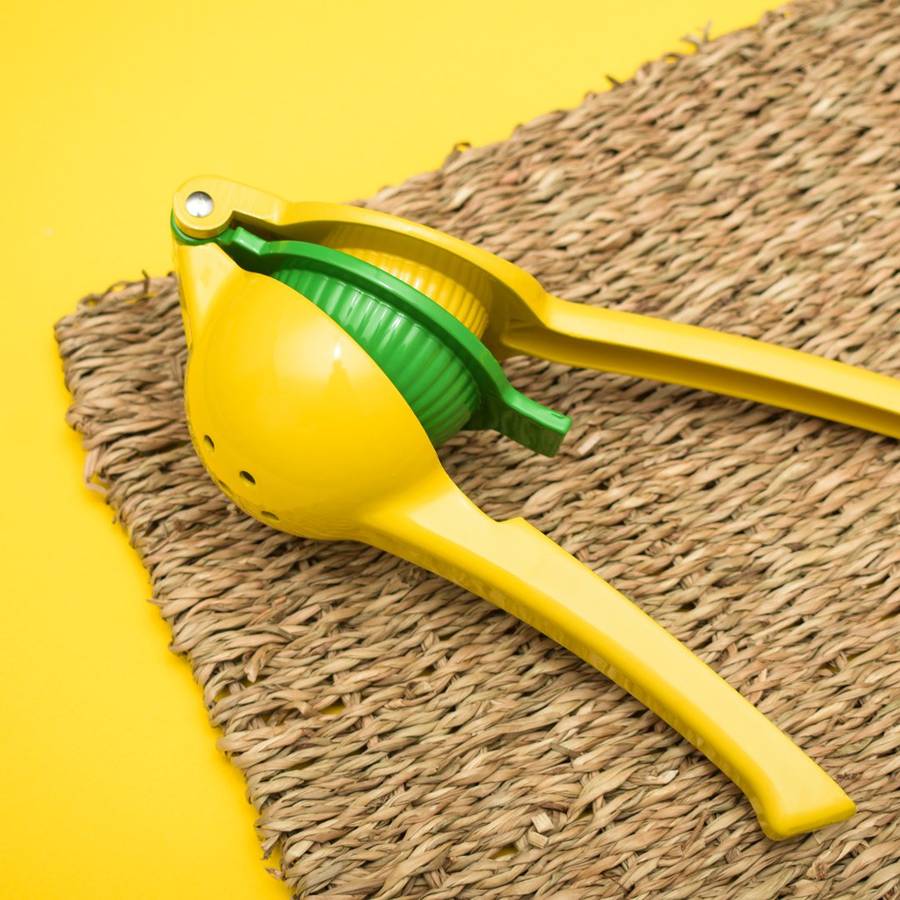 Kitchen Kult Premium Handheld Steel Citrus Juicer with Matching Zester