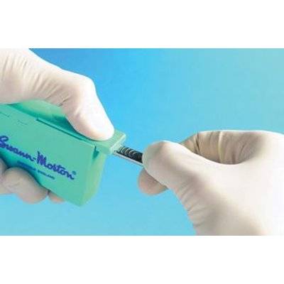 Swann Morton Scalpel Blade Remover Unit