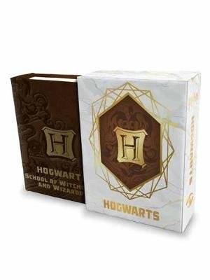 Harry Potter: Hogwarts School of Witchcraft and Wizardry (Hardcover)
