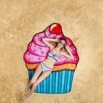 Big Mouth Inc Cupcake Beach Blanket