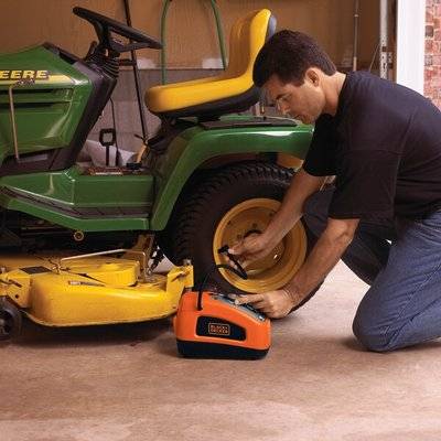 Black & Decker AC/DC Multi Purpose Air Station (160 PSI)