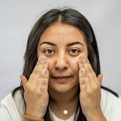 essence Prime+ Studio Mattifying + Pore Minimizing Primer