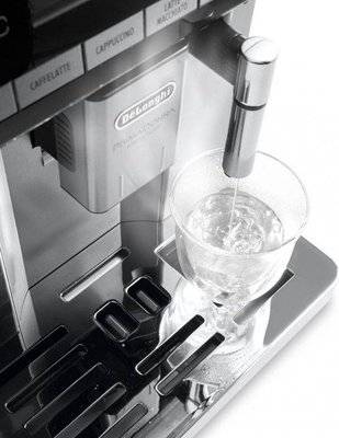 Delonghi PrimaDonna Exclusive Automatic Cappuccino Maker (Silver and Black) Picture 3